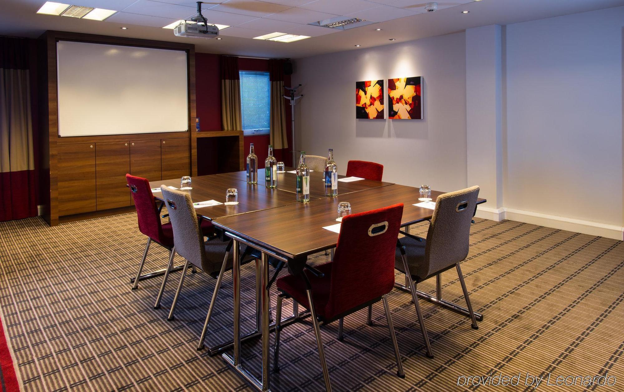 Holiday Inn Express Stoke-On-Trent By Ihg Exterior photo