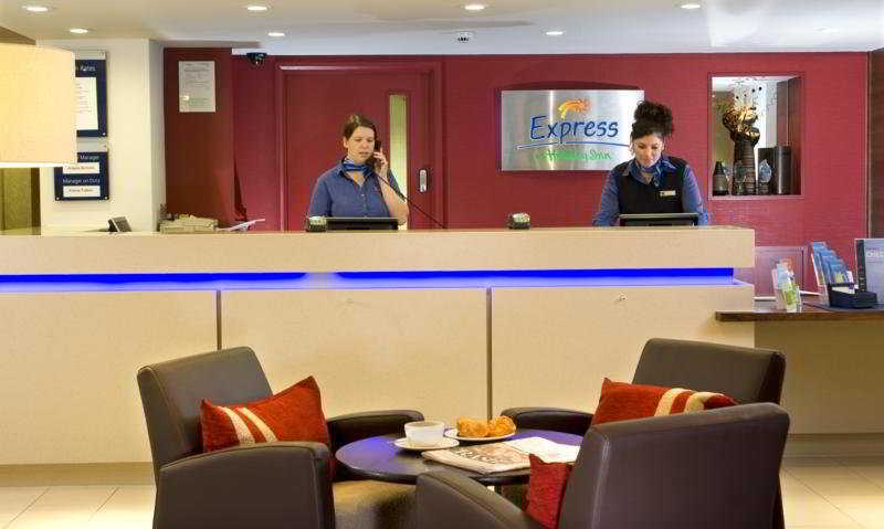 Holiday Inn Express Stoke-On-Trent By Ihg Exterior photo